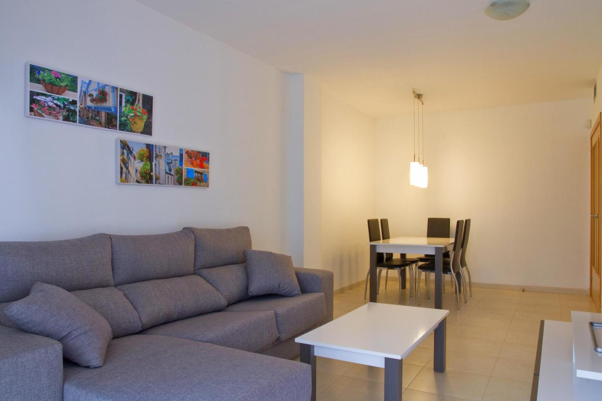 Rentalmar Paradise Families Only Con Parking Salou Bagian luar foto