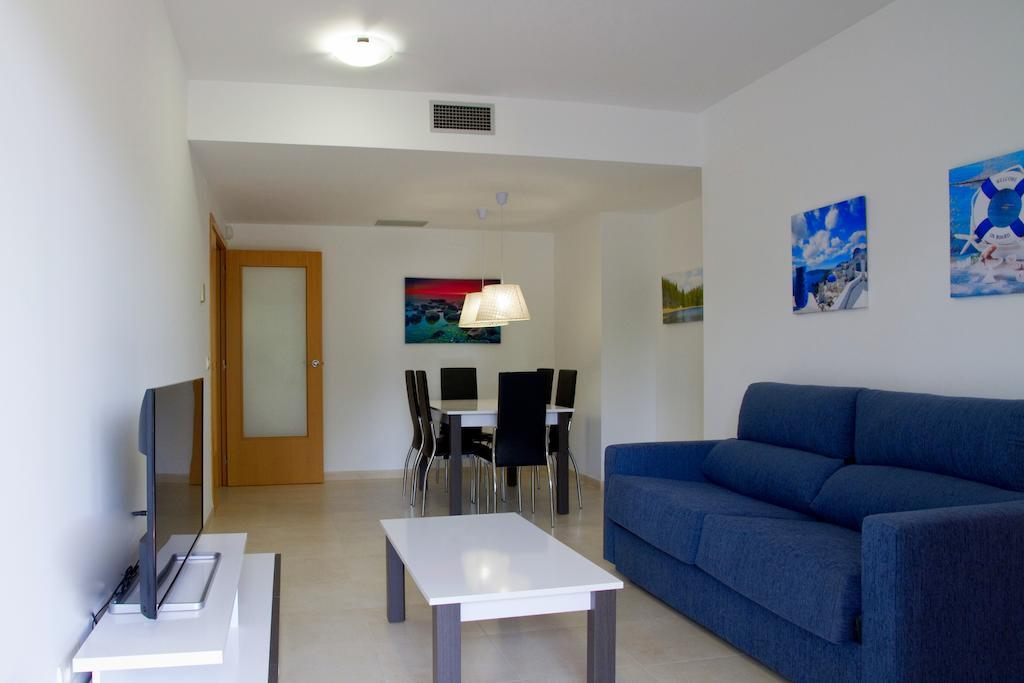 Rentalmar Paradise Families Only Con Parking Salou Ruang foto