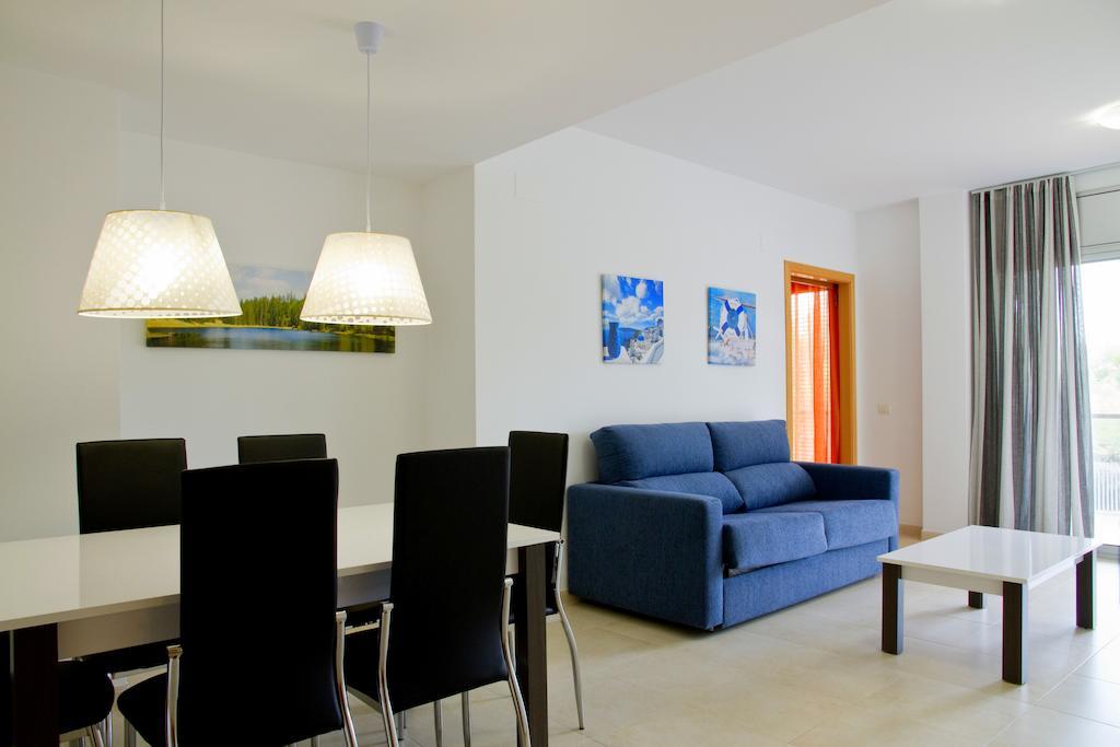 Rentalmar Paradise Families Only Con Parking Salou Ruang foto